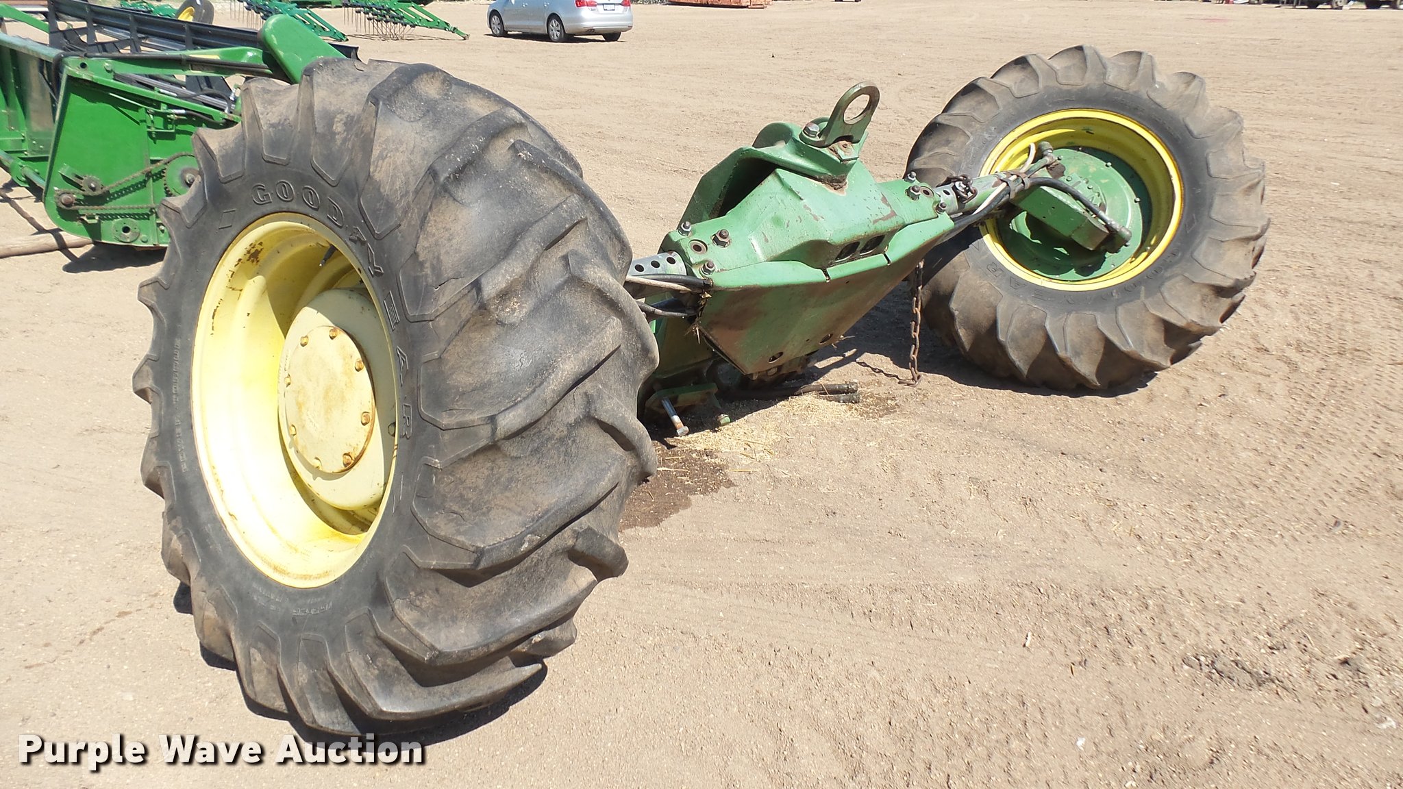 John Deere combine rear axle and wheels in Kinsley, KS Item DO9607