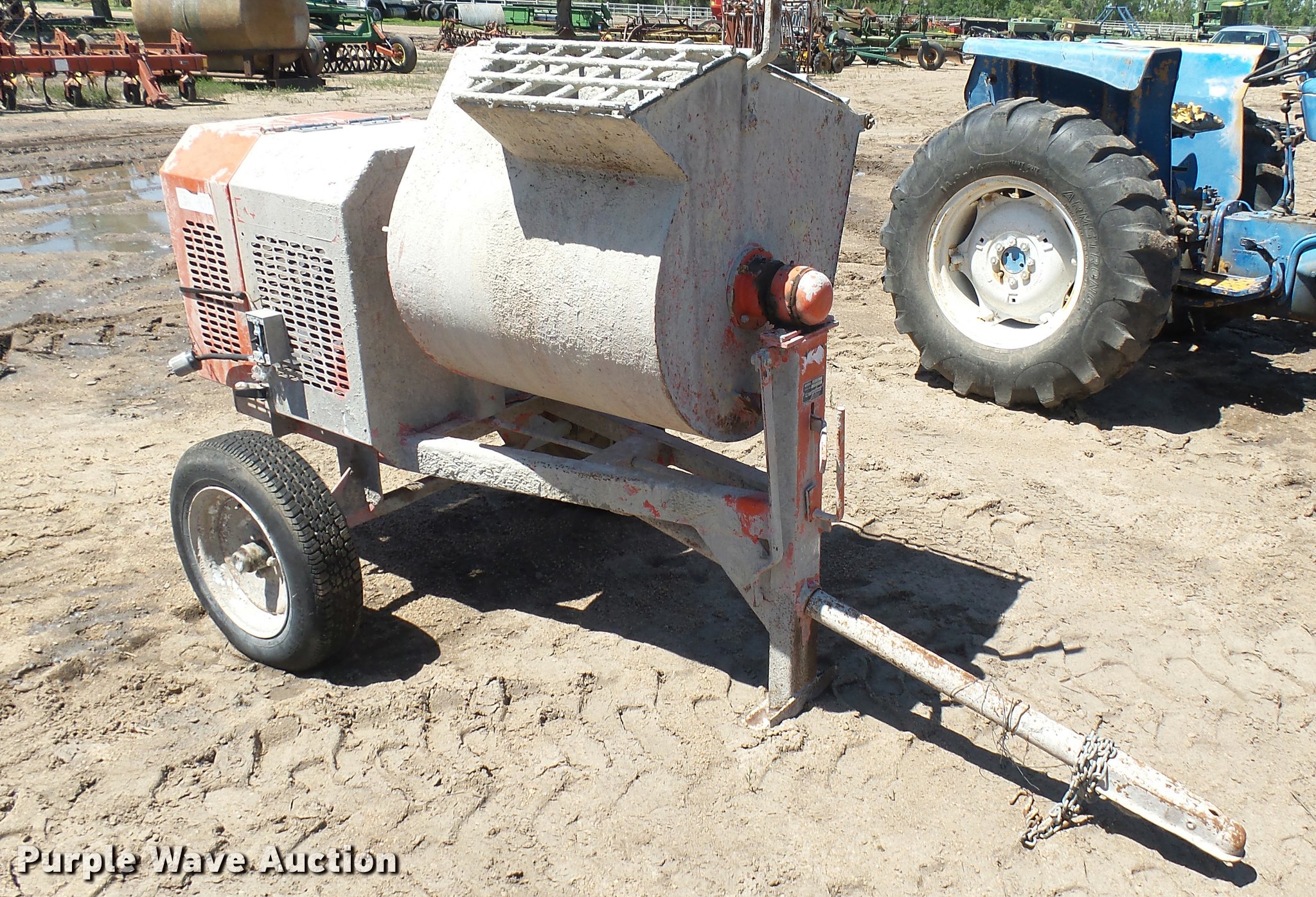 Whiteman mixer in Kinsley, KS Item DO9702 sold Purple Wave