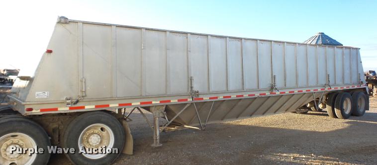 image for item DA5886 1979 Doonan grain trailer