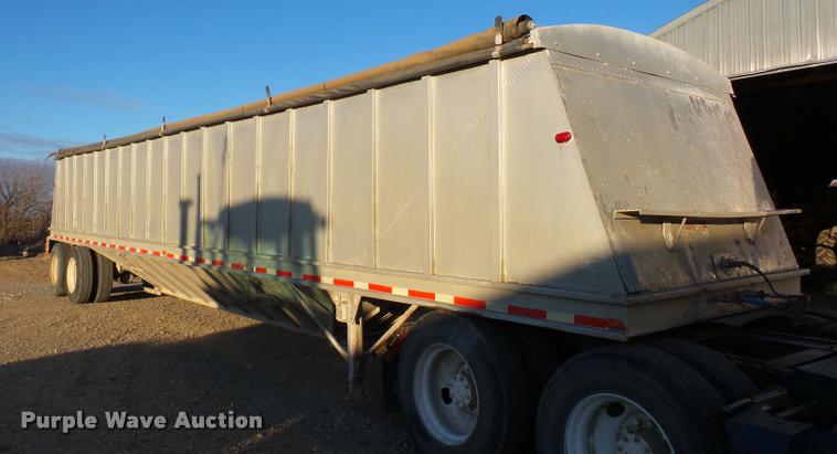 image for item DA5886 1979 Doonan grain trailer