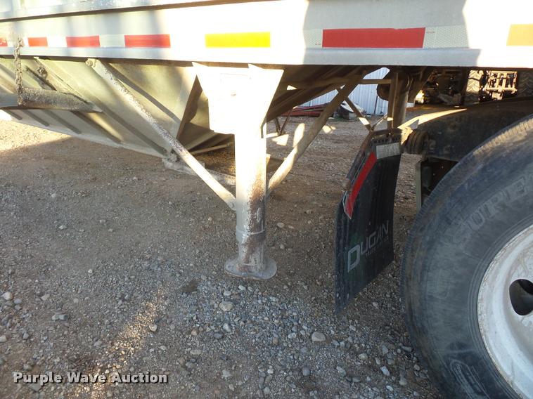 image for item DA5886 1979 Doonan grain trailer