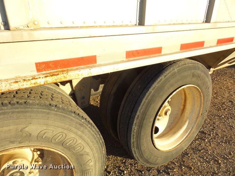 image for item DA5886 1979 Doonan grain trailer