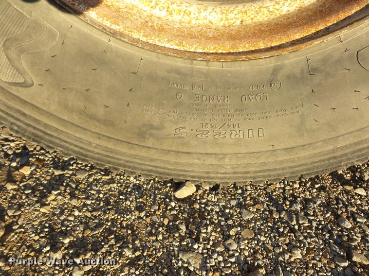 image for item DA5886 1979 Doonan grain trailer