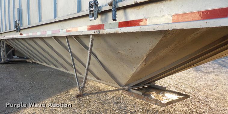 image for item DA5886 1979 Doonan grain trailer