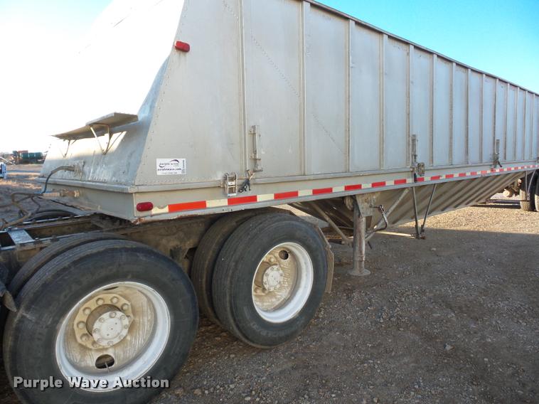 image for item DA5886 1979 Doonan grain trailer