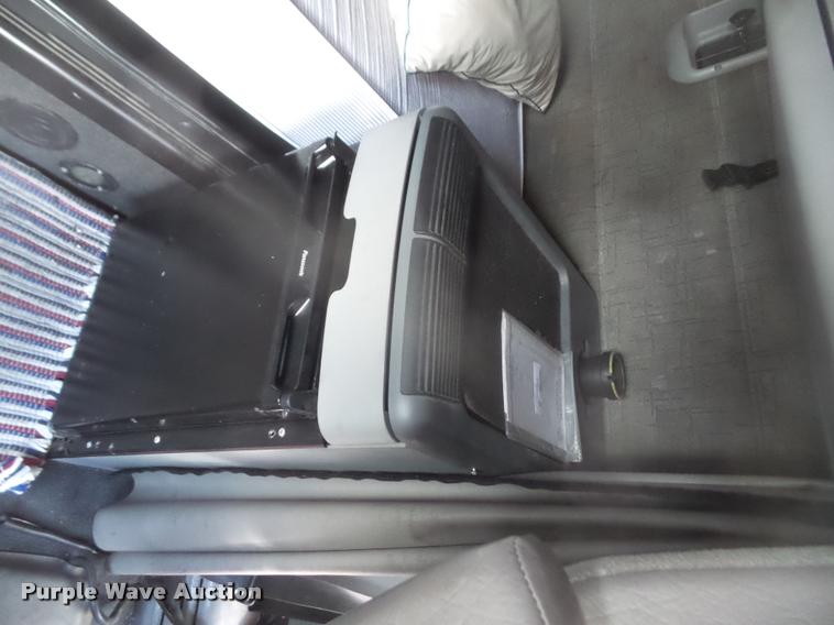 image for item DA6256 2007 Freightliner Century Class ST120 semi truck