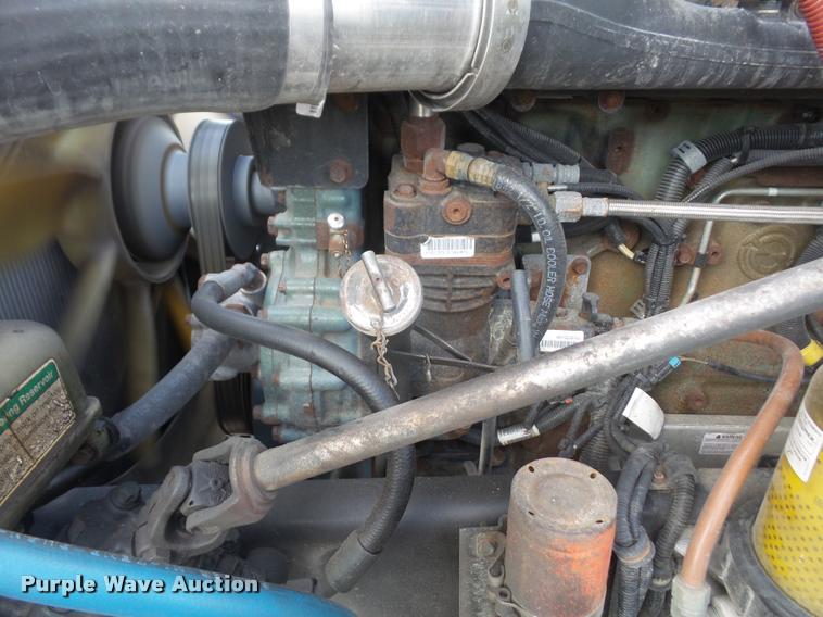 image for item DA6256 2007 Freightliner Century Class ST120 semi truck