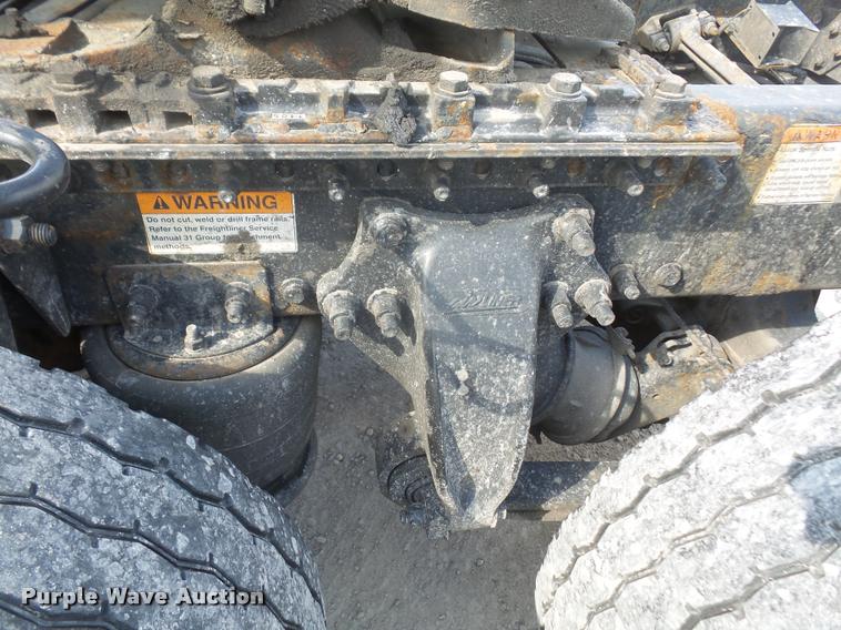 image for item DA6256 2007 Freightliner Century Class ST120 semi truck