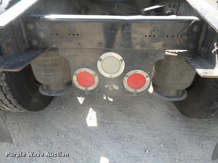 image for item DA6256 2007 Freightliner Century Class ST120 semi truck