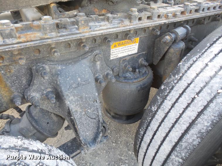 image for item DA6256 2007 Freightliner Century Class ST120 semi truck