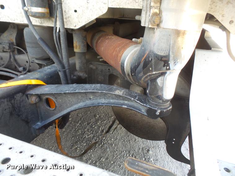 image for item DA6256 2007 Freightliner Century Class ST120 semi truck