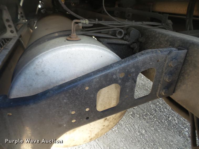 image for item DA6256 2007 Freightliner Century Class ST120 semi truck