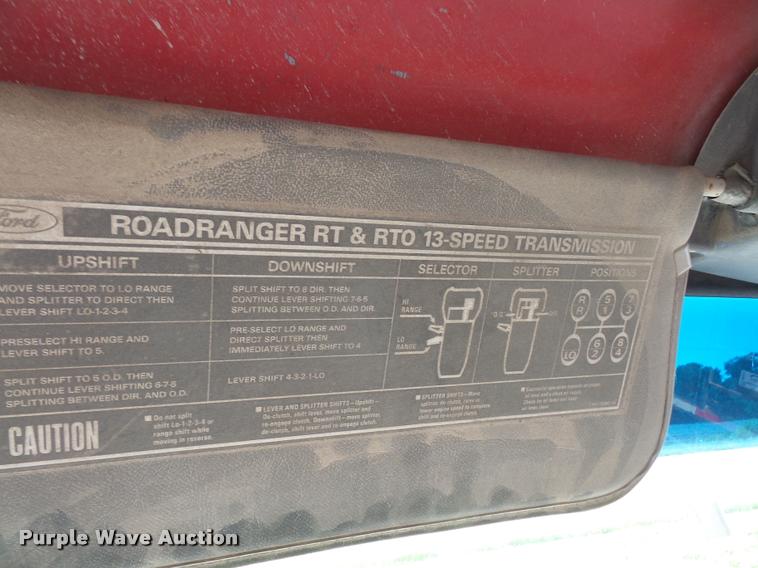 image for item DA6317 1992 Ford L9000 semi truck