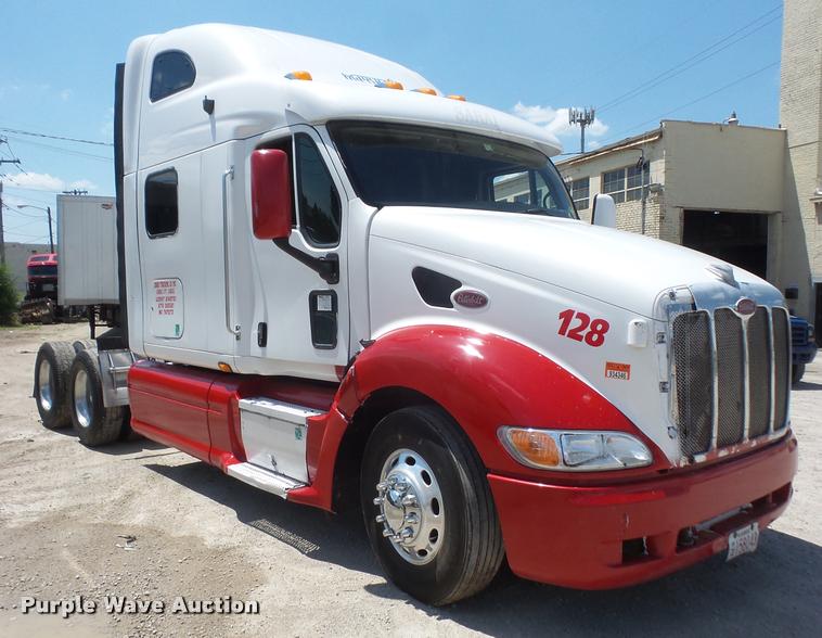image for item DA6408 2003 Peterbilt 387 semi truck