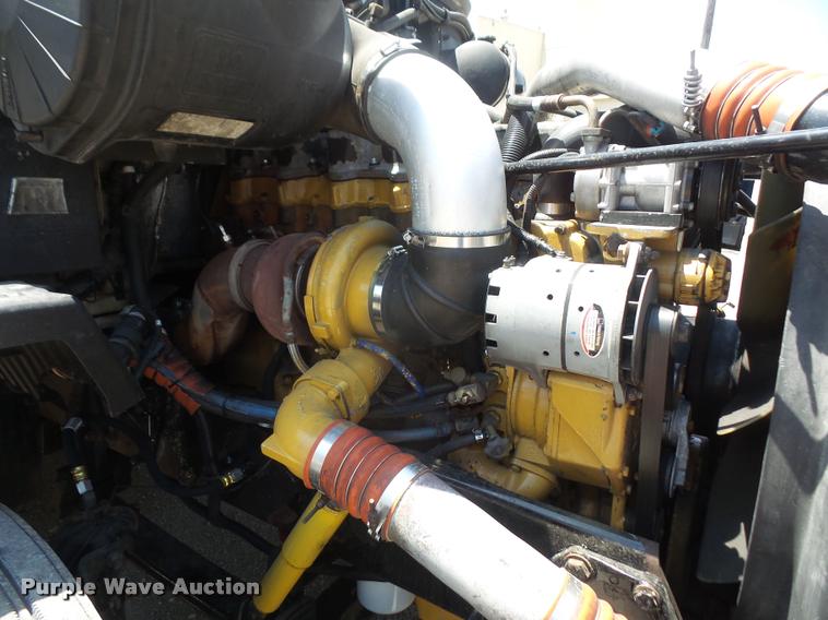 image for item DA6408 2003 Peterbilt 387 semi truck