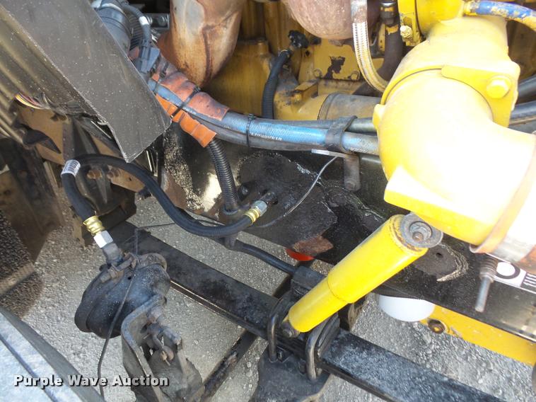 image for item DA6408 2003 Peterbilt 387 semi truck