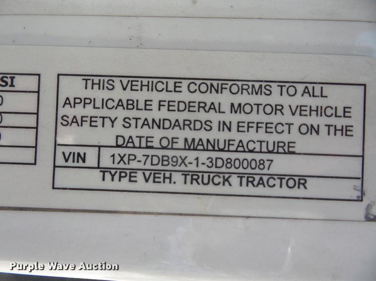 image for item DA6408 2003 Peterbilt 387 semi truck