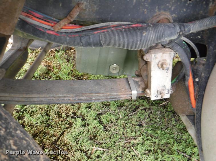 image for item DB3954 1996 International 9600 semi truck