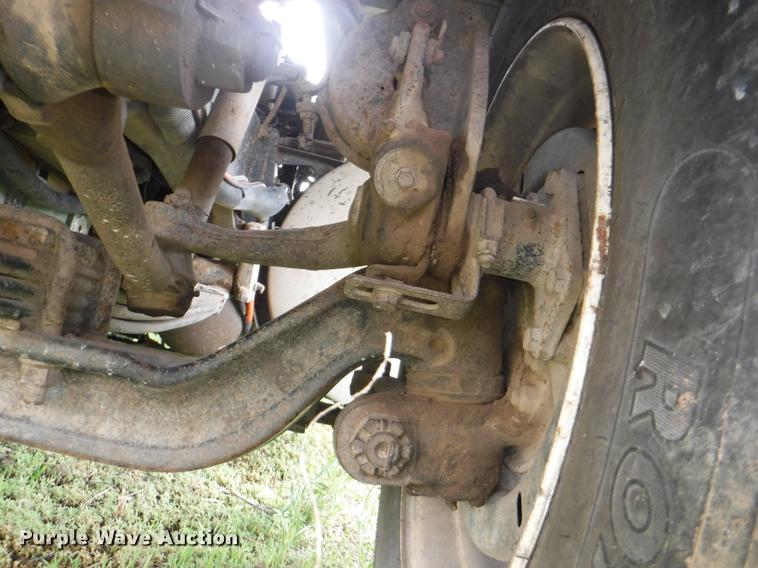 image for item DB3954 1996 International 9600 semi truck