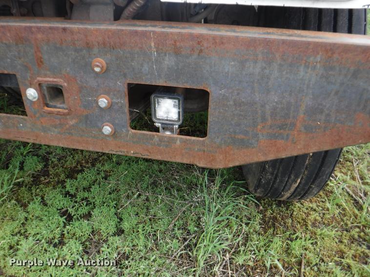 image for item DB3954 1996 International 9600 semi truck