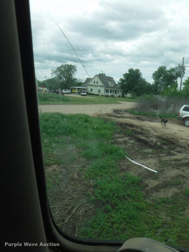 image for item DB3954 1996 International 9600 semi truck