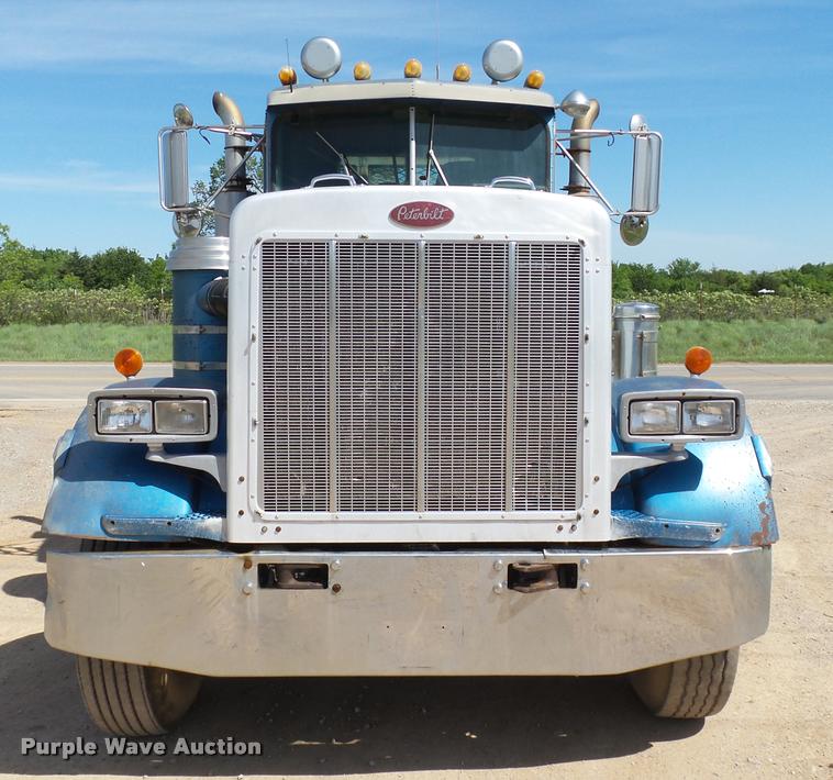 image for item DB4715 1985 Peterbilt 359 winch semi truck