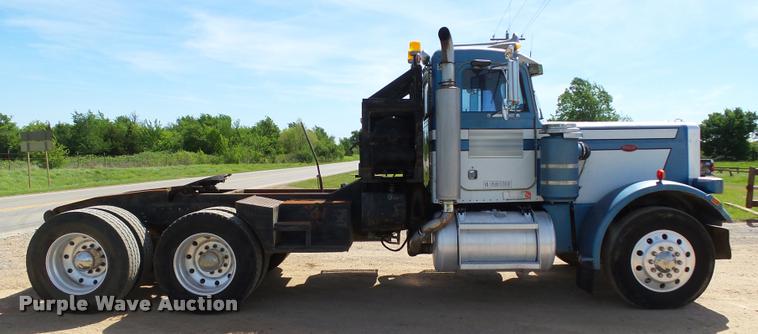 image for item DB4715 1985 Peterbilt 359 winch semi truck