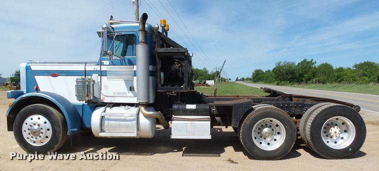 image for item DB4715 1985 Peterbilt 359 winch semi truck