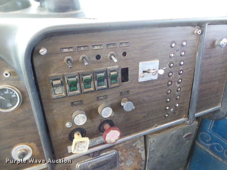 image for item DB4715 1985 Peterbilt 359 winch semi truck