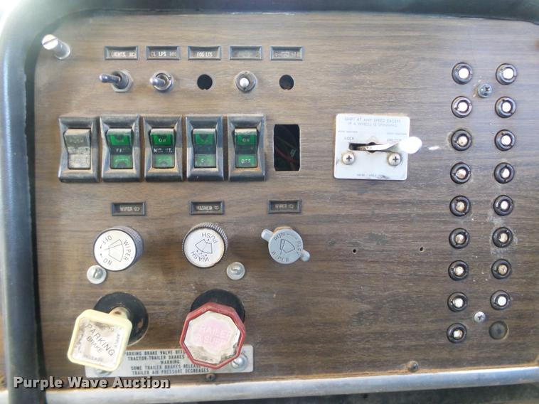 image for item DB4715 1985 Peterbilt 359 winch semi truck