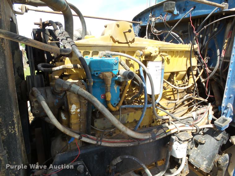 image for item DB4715 1985 Peterbilt 359 winch semi truck