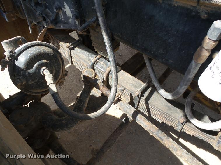 image for item DB4715 1985 Peterbilt 359 winch semi truck