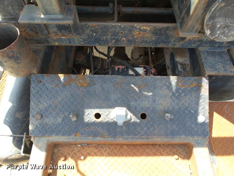 image for item DB4715 1985 Peterbilt 359 winch semi truck