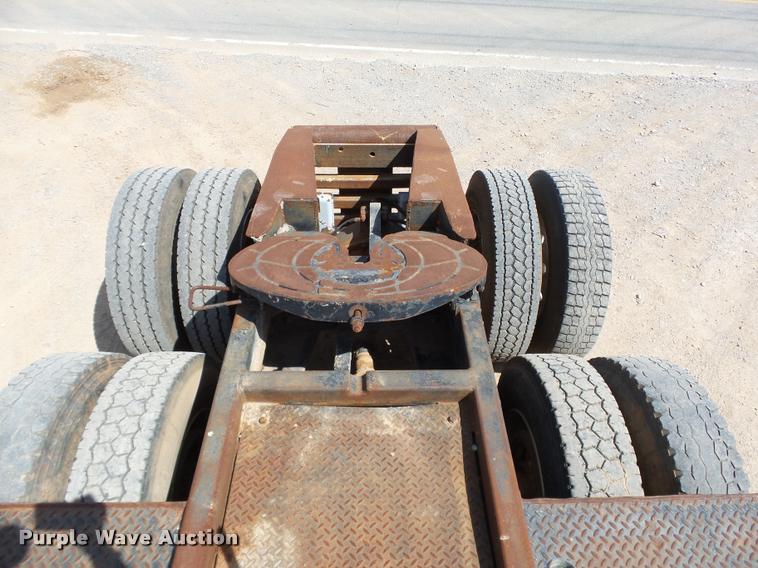 image for item DB4715 1985 Peterbilt 359 winch semi truck