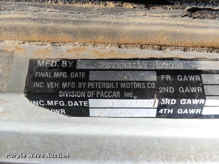 image for item DB4715 1985 Peterbilt 359 winch semi truck