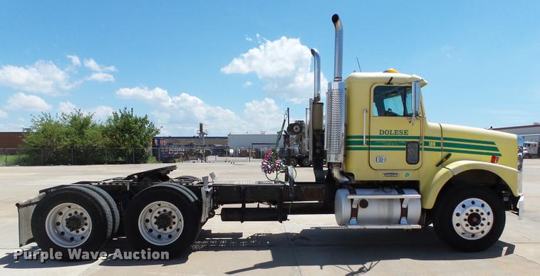 image for item DB4732 2004 Freightliner FLD120 SD semi truck