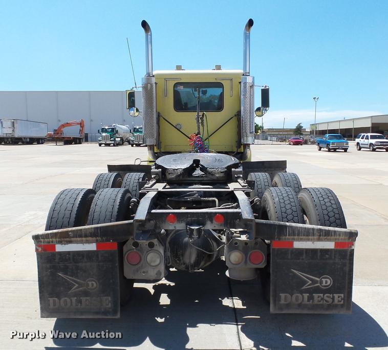 image for item DB4732 2004 Freightliner FLD120 SD semi truck