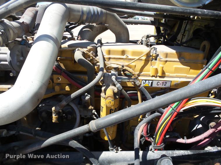 image for item DB4732 2004 Freightliner FLD120 SD semi truck