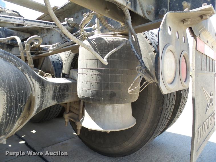 image for item DB4732 2004 Freightliner FLD120 SD semi truck