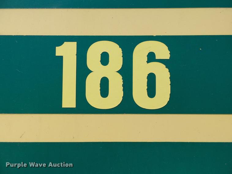 image for item DB4732 2004 Freightliner FLD120 SD semi truck