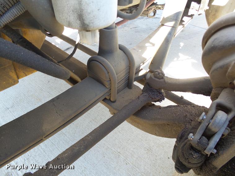 image for item DB4733 2002 Freightliner FLD120 semi truck