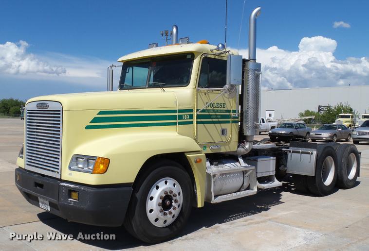 image for item DB4734 2002 Freightliner FLD120 semi truck