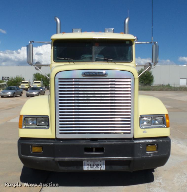 image for item DB4734 2002 Freightliner FLD120 semi truck