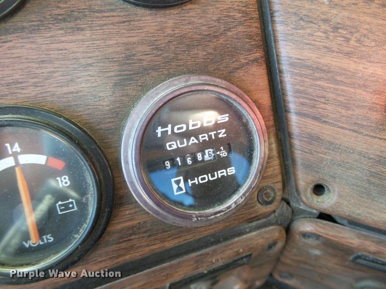 image for item DB4734 2002 Freightliner FLD120 semi truck