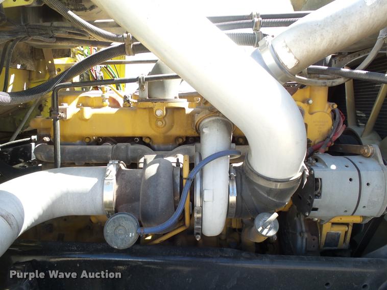 image for item DB4734 2002 Freightliner FLD120 semi truck