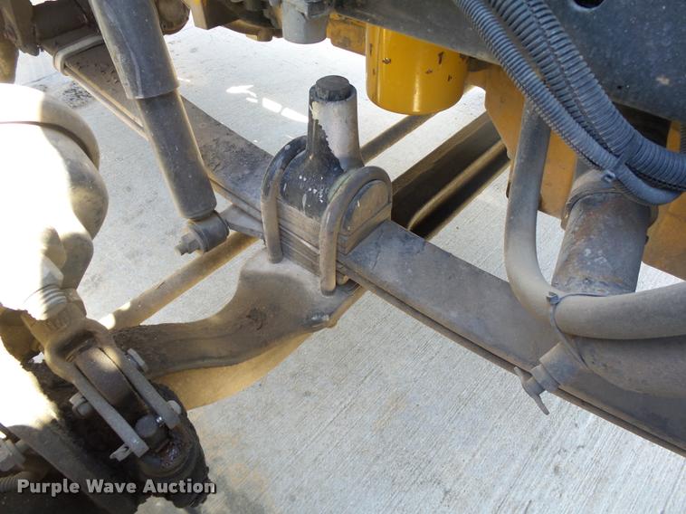 image for item DB4734 2002 Freightliner FLD120 semi truck