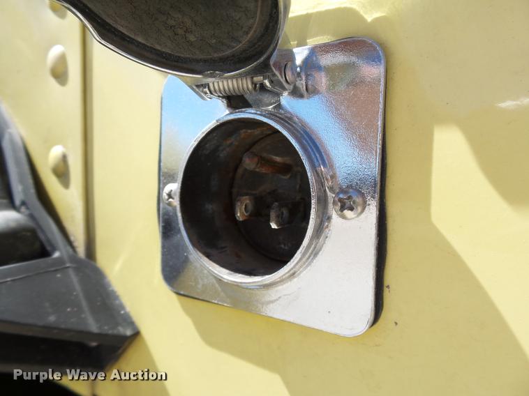 image for item DB4734 2002 Freightliner FLD120 semi truck