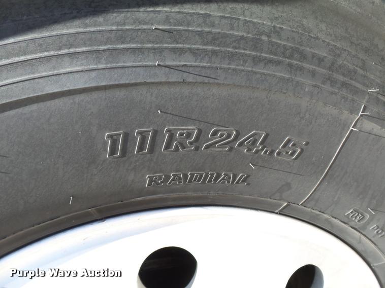 image for item DB4734 2002 Freightliner FLD120 semi truck