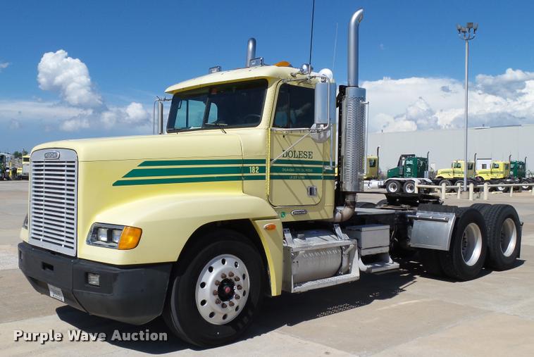 image for item DB4735 2001 Freightliner FLD120 semi truck