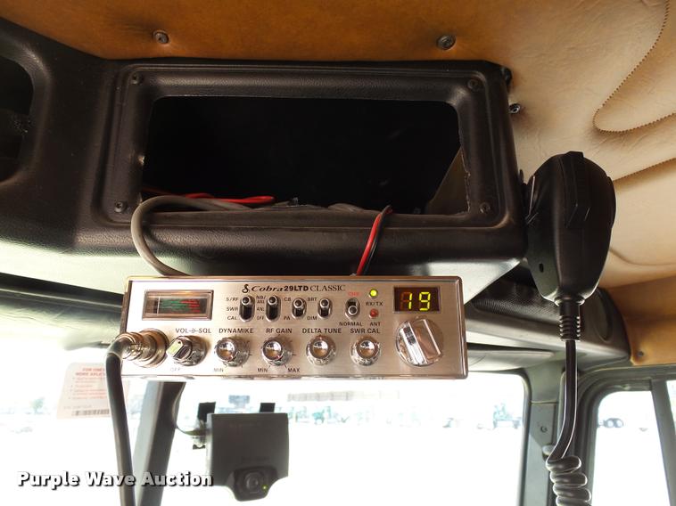 image for item DB4735 2001 Freightliner FLD120 semi truck